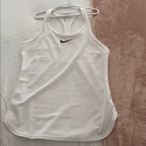 White nike tank